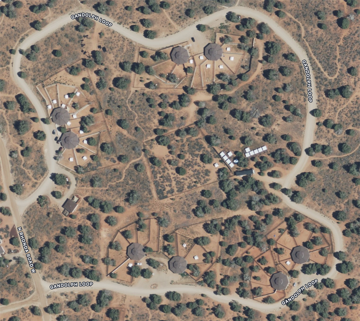 kennel layout of Best Friends map